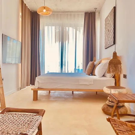 Hotel No908 Sunset Bar