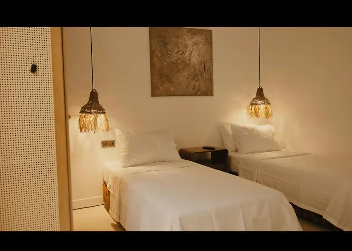 No908 Sunset Bar מלון