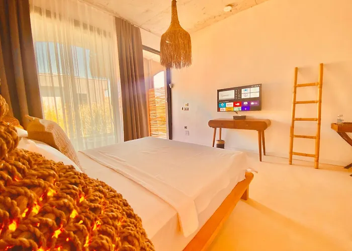 No908 Sunset Hotell Çeşme