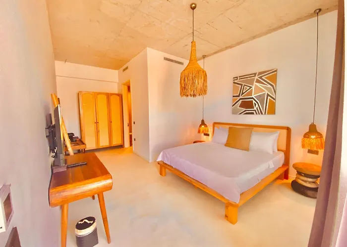 No908 Sunset Hotell *